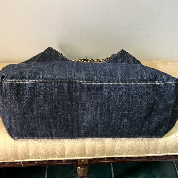 CHANEL DENIM TOTE - Picture 6 of 16